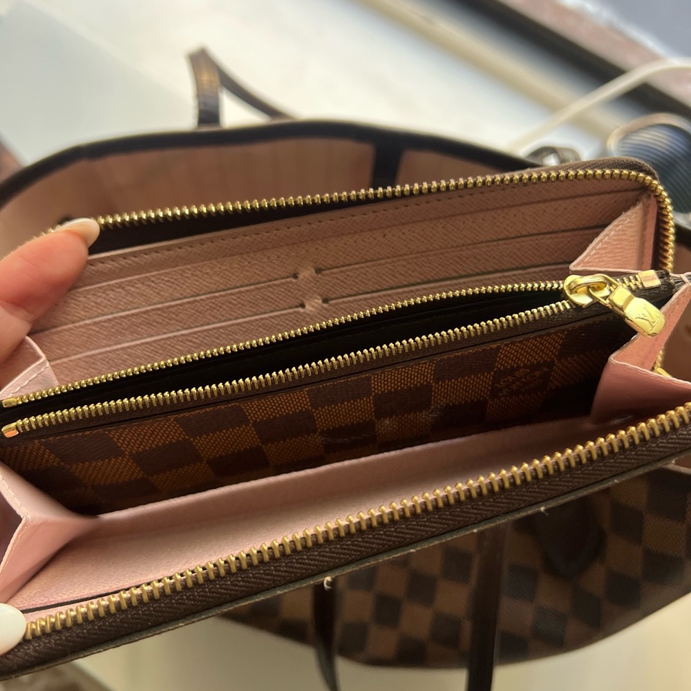 Authentic Louis Vuitton Neverfull PM - Rose Ballerine - Picture 5 of 14